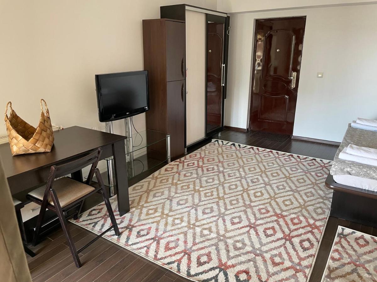 En Passant / A Time In Iasi Apartment Exterior photo