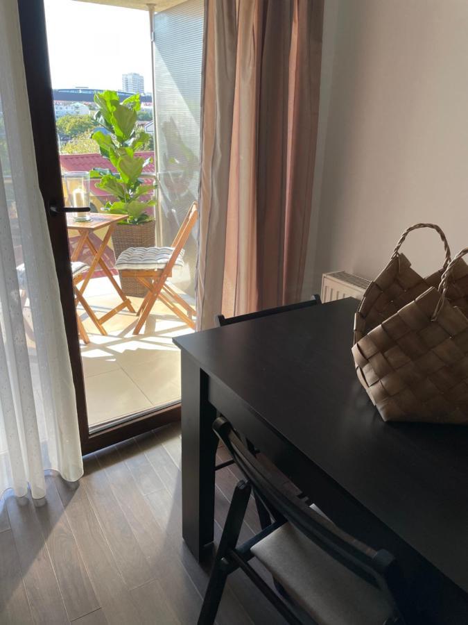 En Passant / A Time In Iasi Apartment Exterior photo